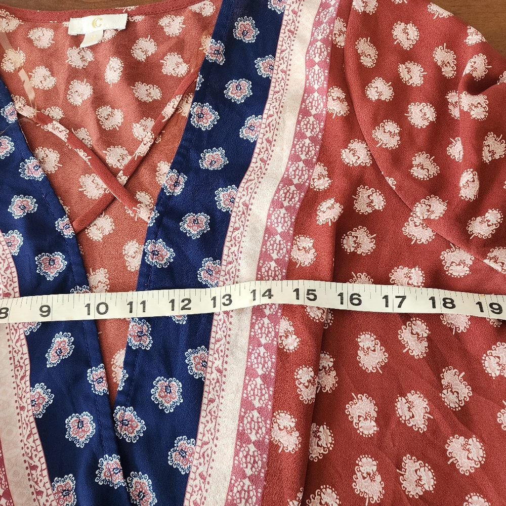 Charming Charlie Floral Wrap Red & Blue Long Sleeve Wome's Top Size M - Picture 4 of 7